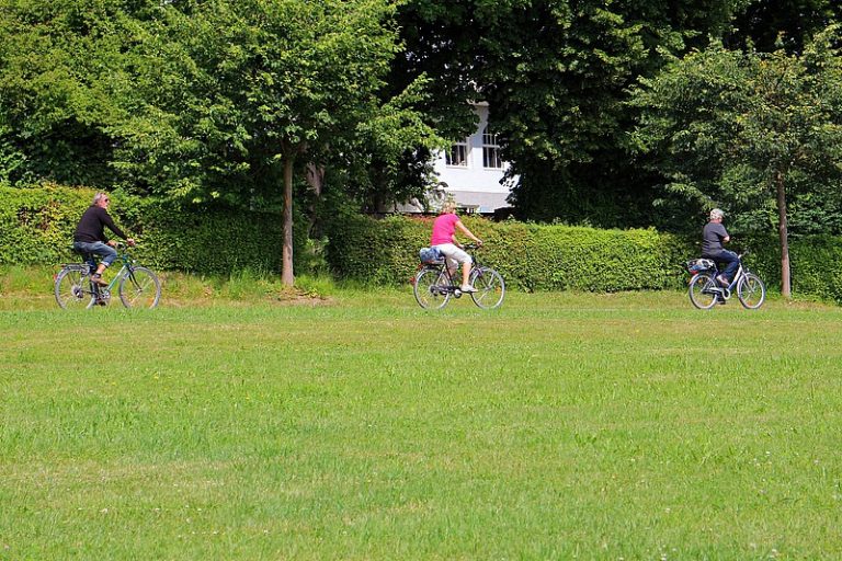 Frischluft, Freude, Fahrradfahren – rein in die Pedale und los gehts!